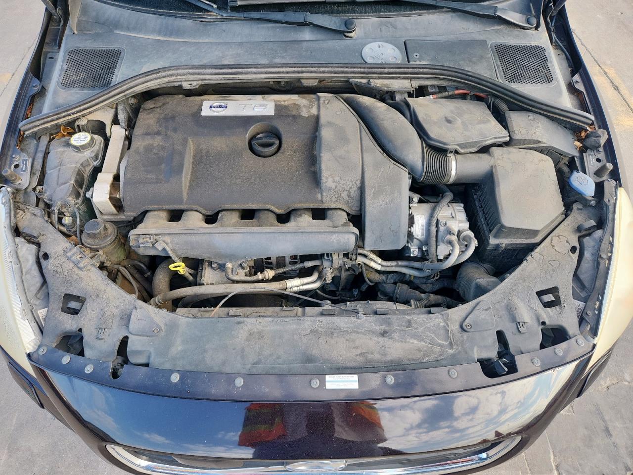 2011 Volvo S60 T6 VIN: YV1902FH1B2003569 Lot: 84060145