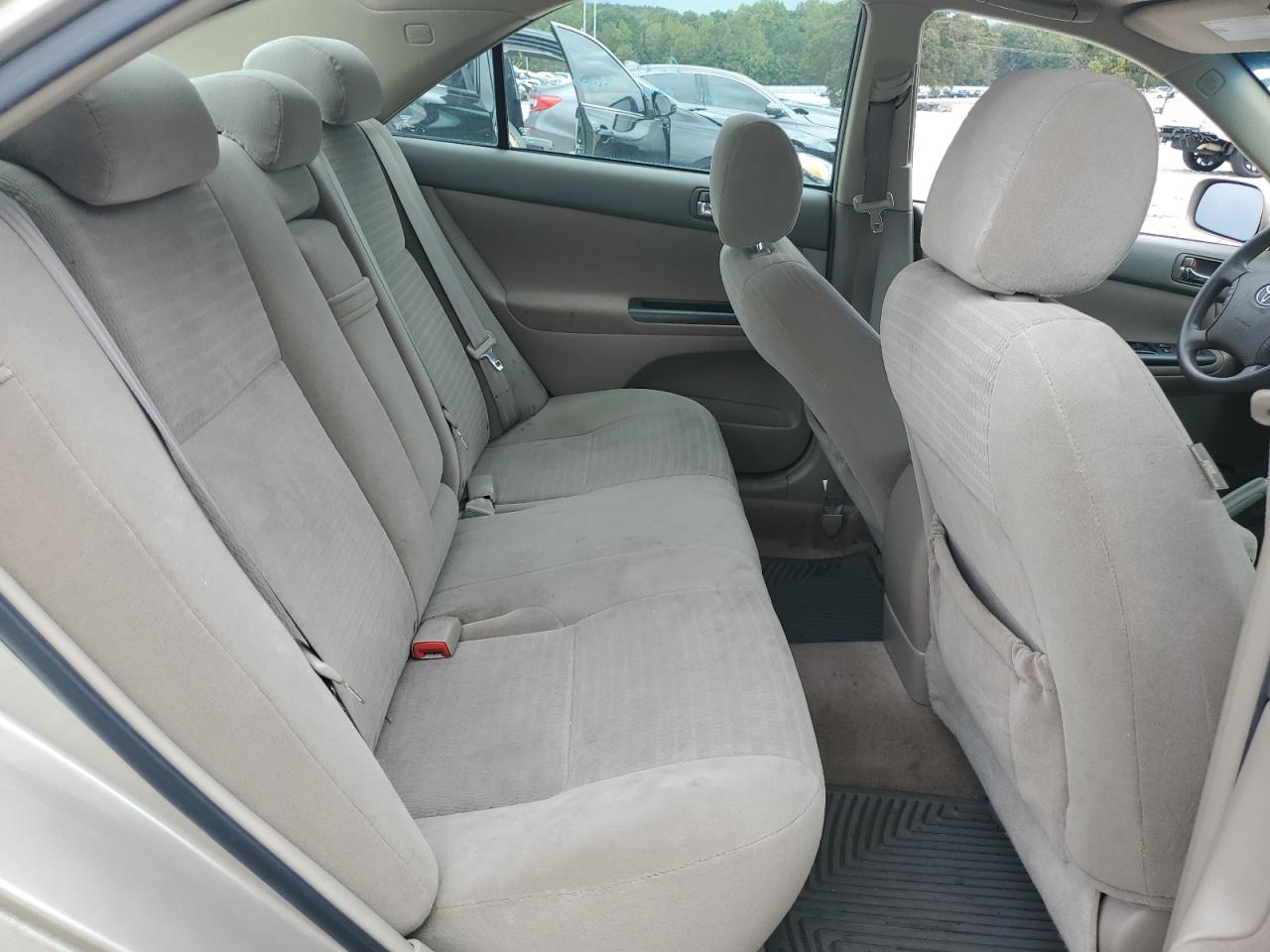 2005 Toyota Camry Le VIN: 4T1BE30K15U082815 Lot: 83846255