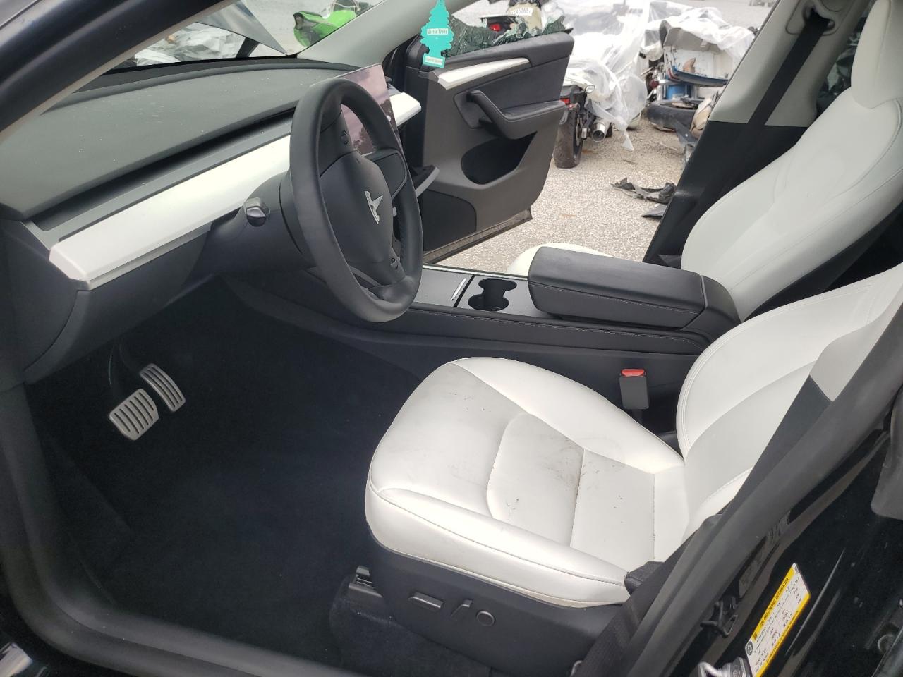 2023 Tesla Model Y VIN: 7SAYGDEF1PF803207 Lot: 84888465