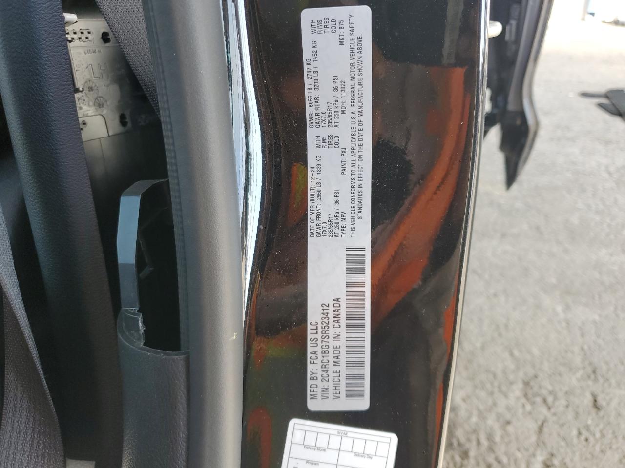 2025 Chrysler Pacifica Select VIN: 2C4RC1BG7SR523412 Lot: 81626005