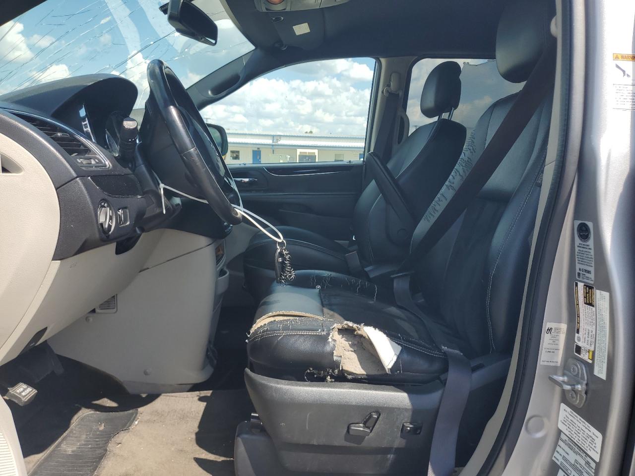 2017 Dodge Grand Caravan Sxt VIN: 2C7WDGCG6HR630612 Lot: 81580715