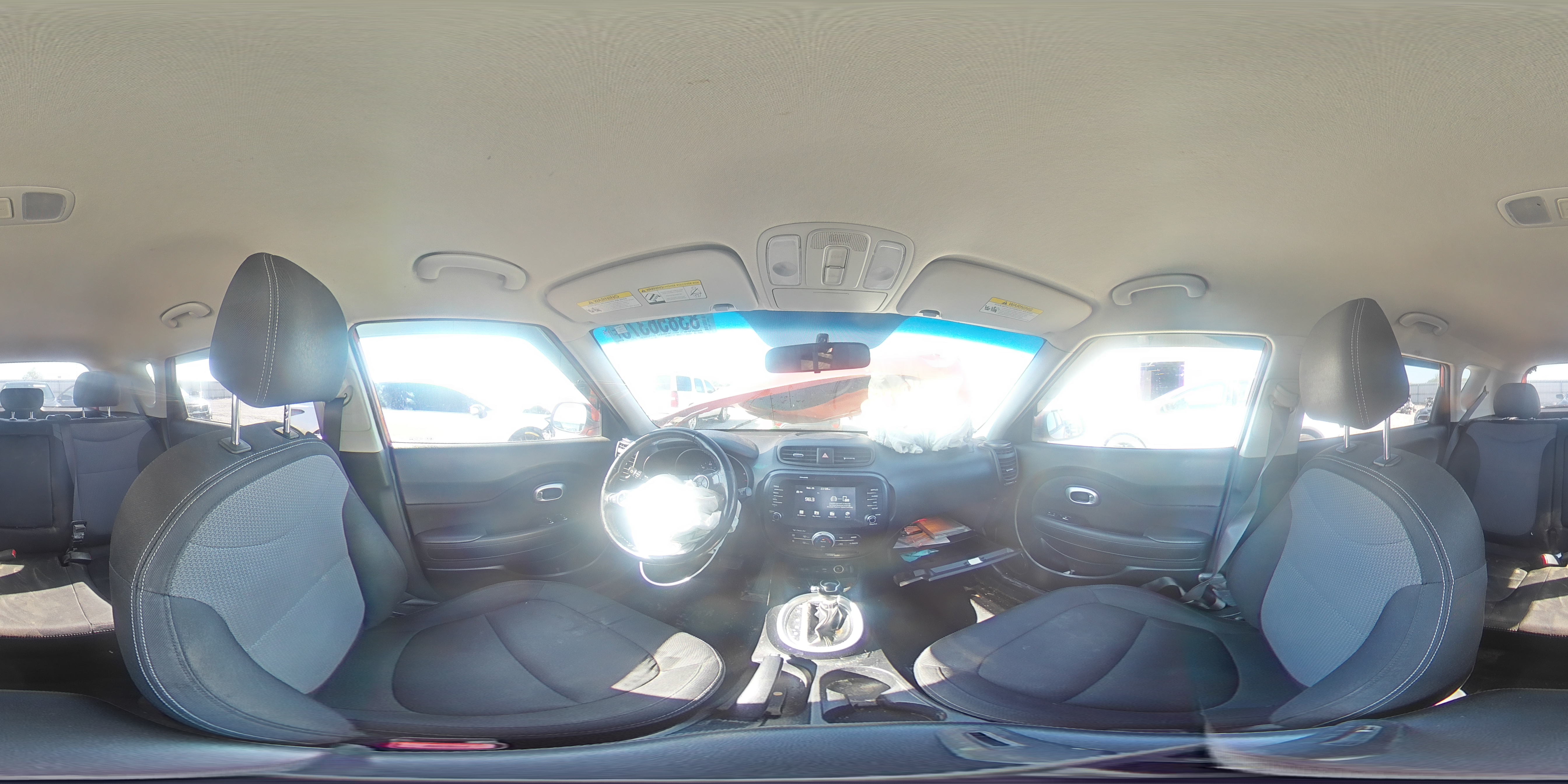 2019 Kia Soul + VIN: KNDJP3A52K7638532 Lot: 83856375