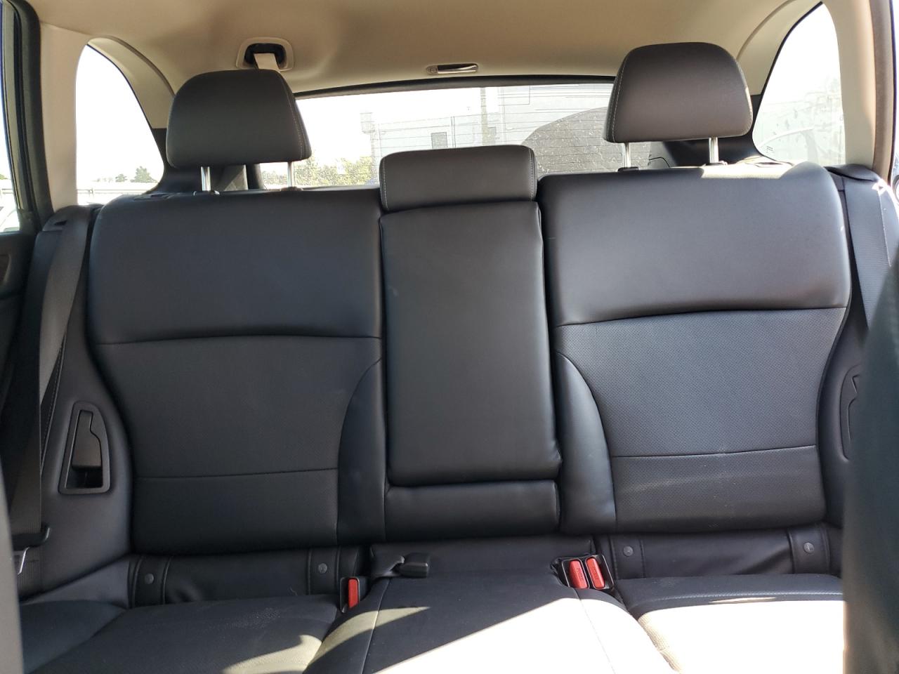 2017 Subaru Outback 2.5I Limited VIN: 4S4BSANC9H3333055 Lot: 70856515