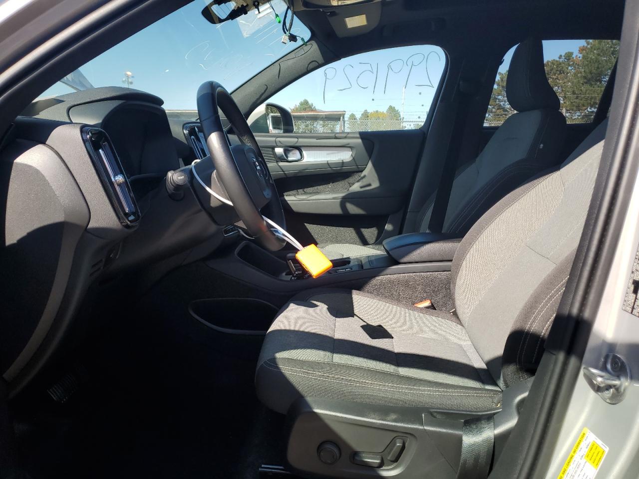 2024 Volvo Xc40 Core VIN: YV4L12UK9R2335841 Lot: 84775795