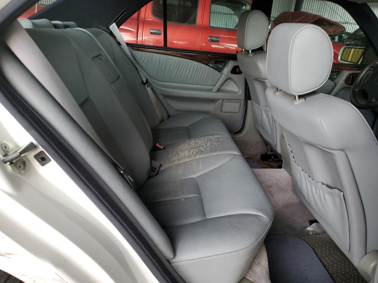 1997 Mercedes-Benz E 320 VIN: WDBJF55F0VA401089 Lot: 83848065