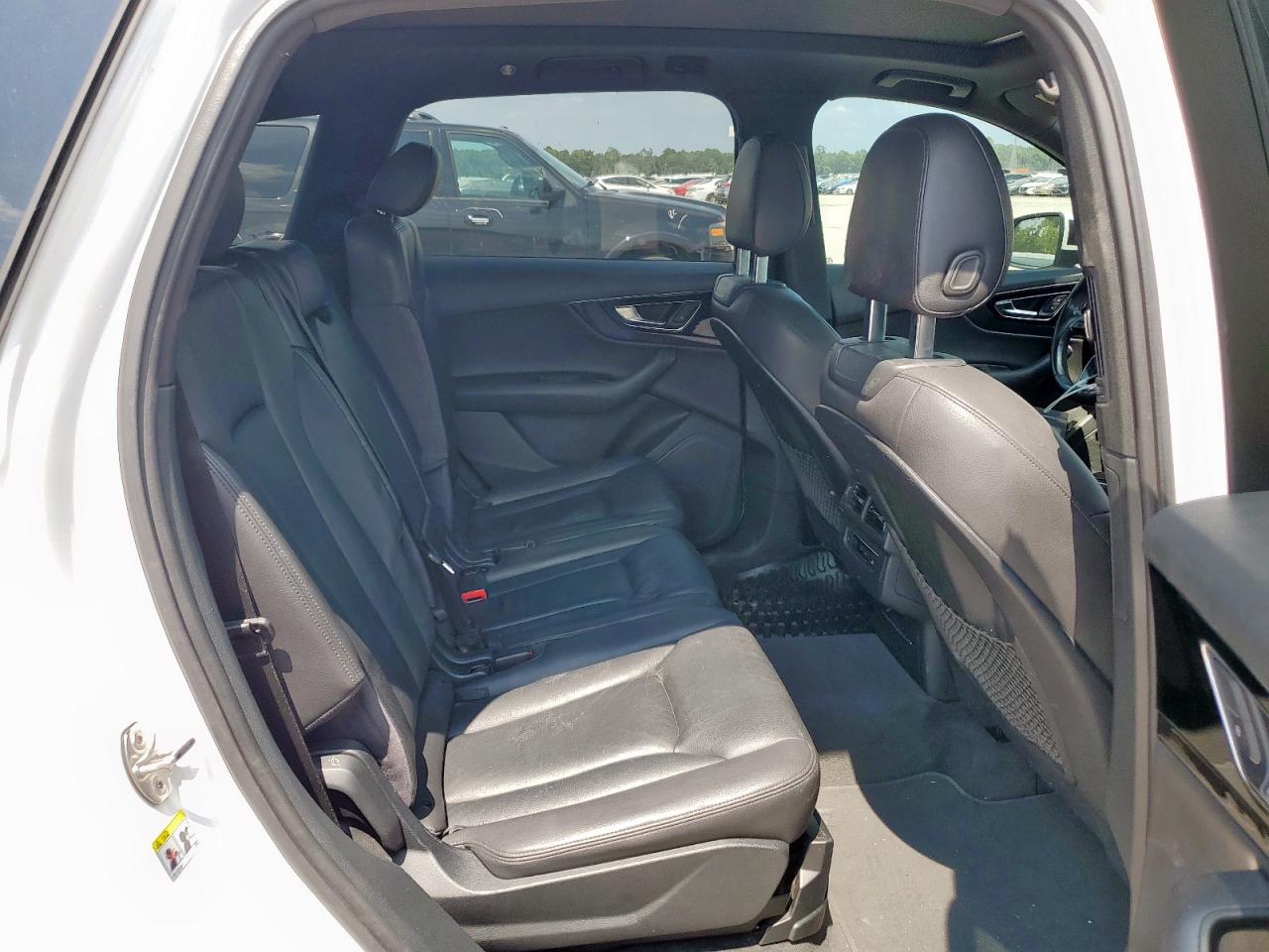 2017 Audi Q7 Premium Plus VIN: WA1LAAF7XHD032358 Lot: 70751805