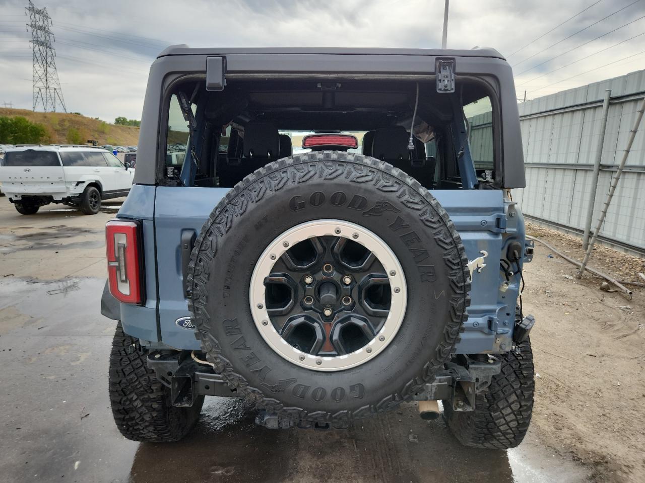 2023 Ford Bronco Base VIN: 1FMEE5DP5PLB10848 Lot: 81467335