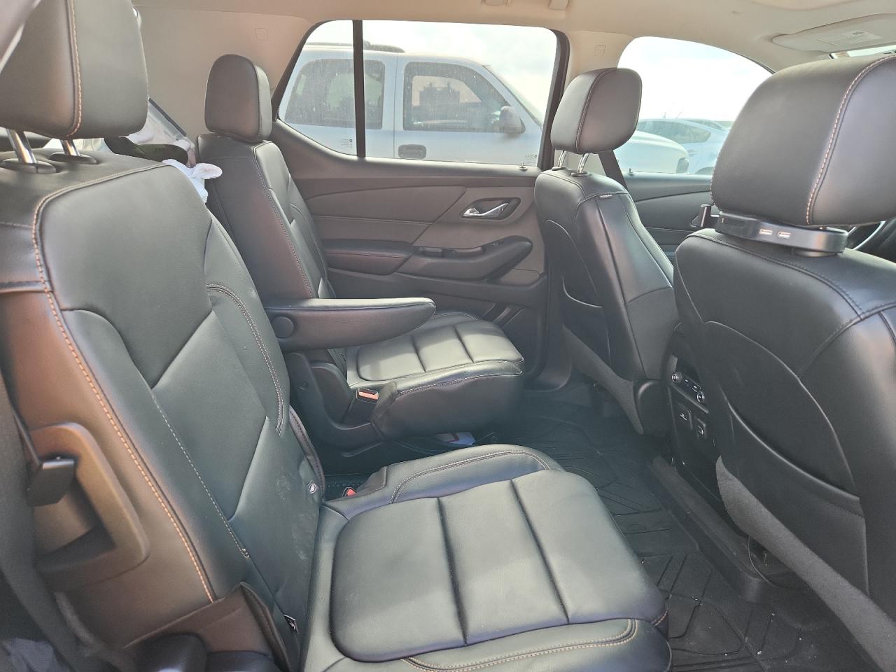 2019 Chevrolet Traverse High Country VIN: 1GNEVJKW5KJ158563 Lot: 82085475