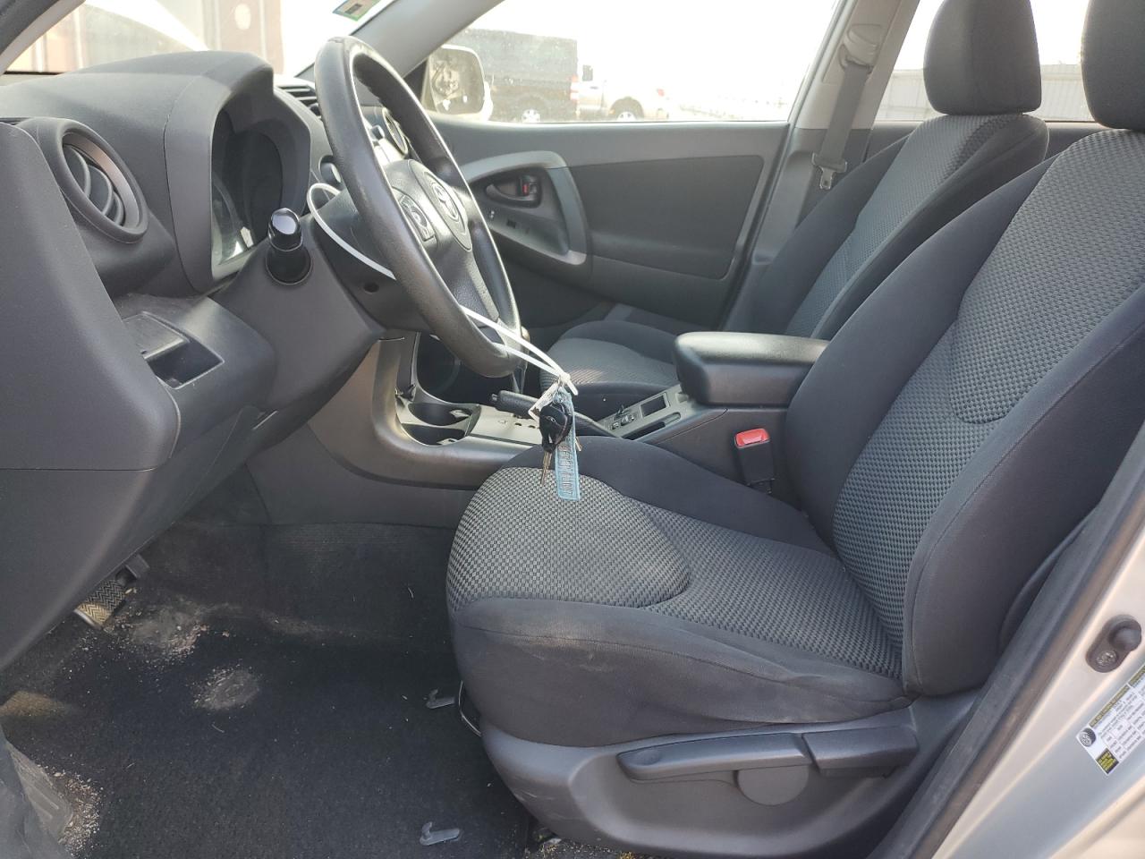 2010 Toyota Rav4 Sport VIN: 2T3WF4DV8AW047196 Lot: 80300615