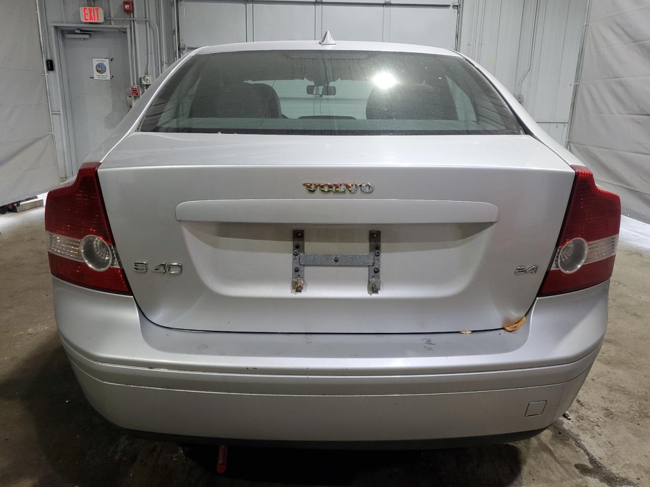2006 Volvo S40 2.4I VIN: YV1MS390762212837 Lot: 81363095