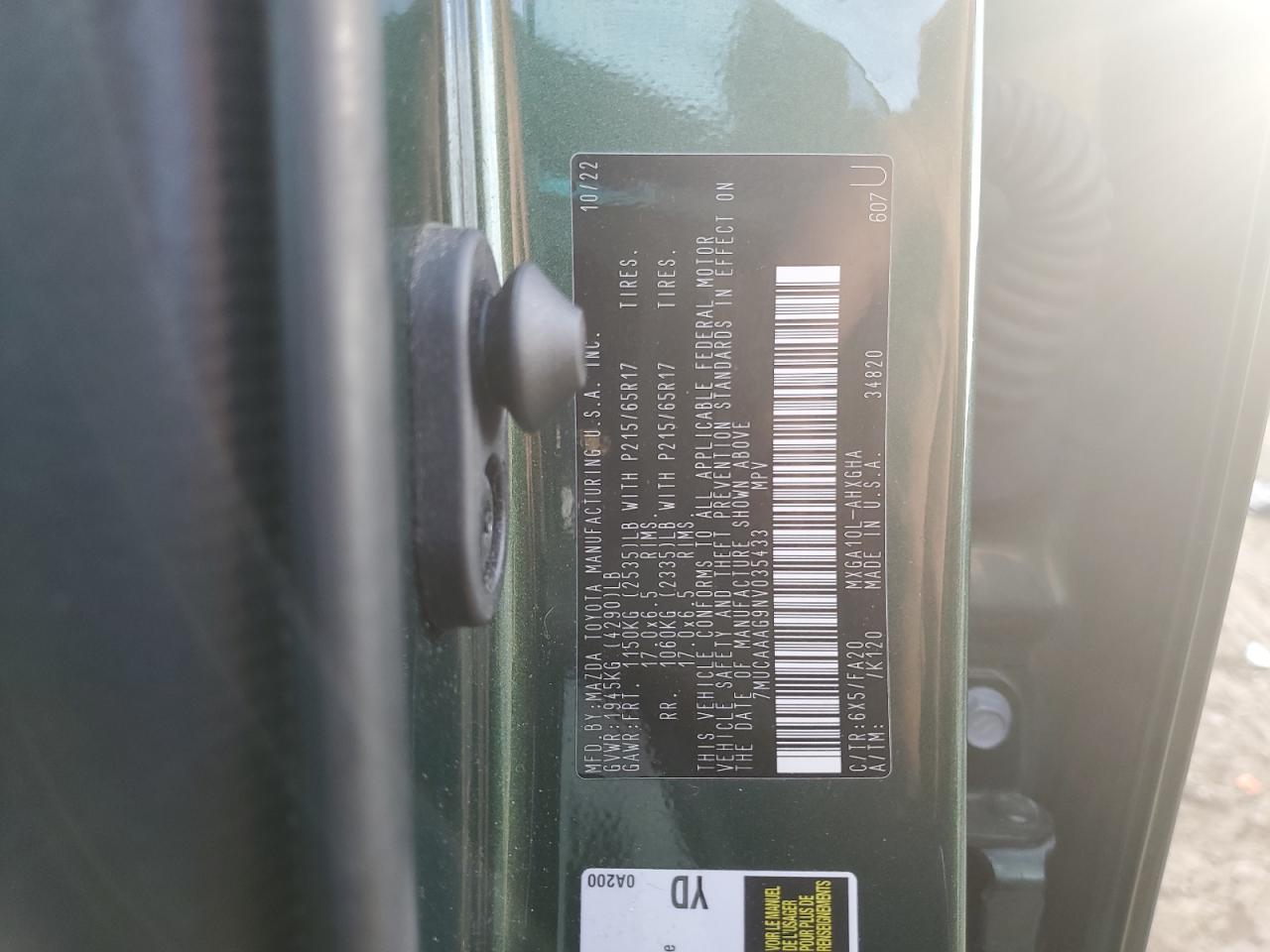 2022 Toyota Corolla Cross Le VIN: 7MUCAAAG9NV035433 Lot: 72101245