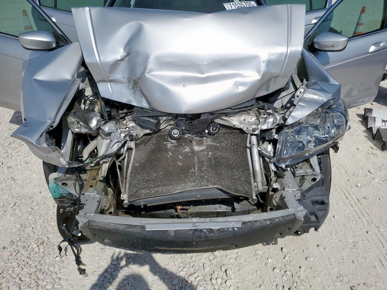 2010 Honda Accord Lxp VIN: 1HGCP2F49AA165590 Lot: 71535705