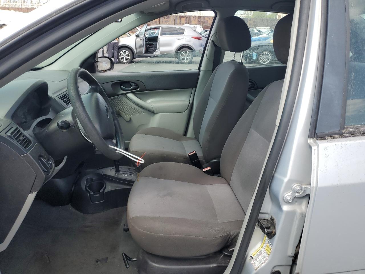 2006 Ford Focus Zx4 VIN: 1FAFP34N46W190636 Lot: 81637575