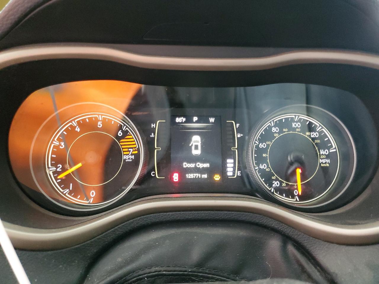 2016 Jeep Cherokee Latitude VIN: 1C4PJLCB4GW291961 Lot: 83844375