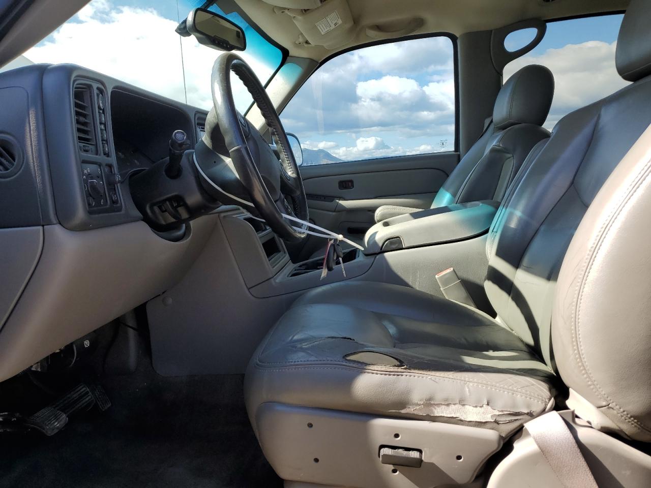 2005 GMC Yukon Xl K1500 VIN: 3GKFK16Z05G177655 Lot: 81078975