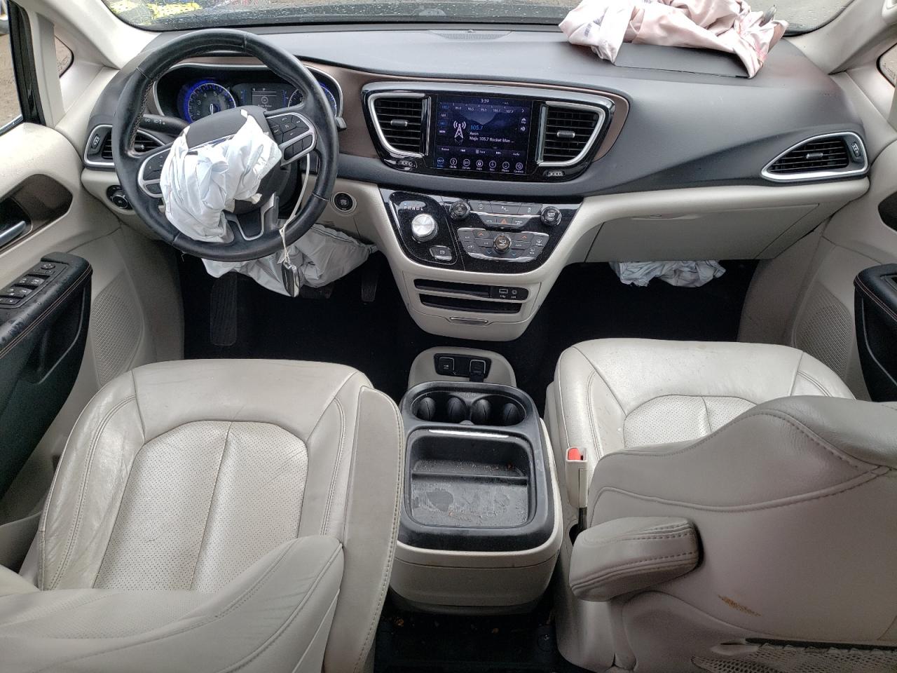 2018 Chrysler Pacifica Touring L VIN: 2C4RC1BG1JR126647 Lot: 83785245