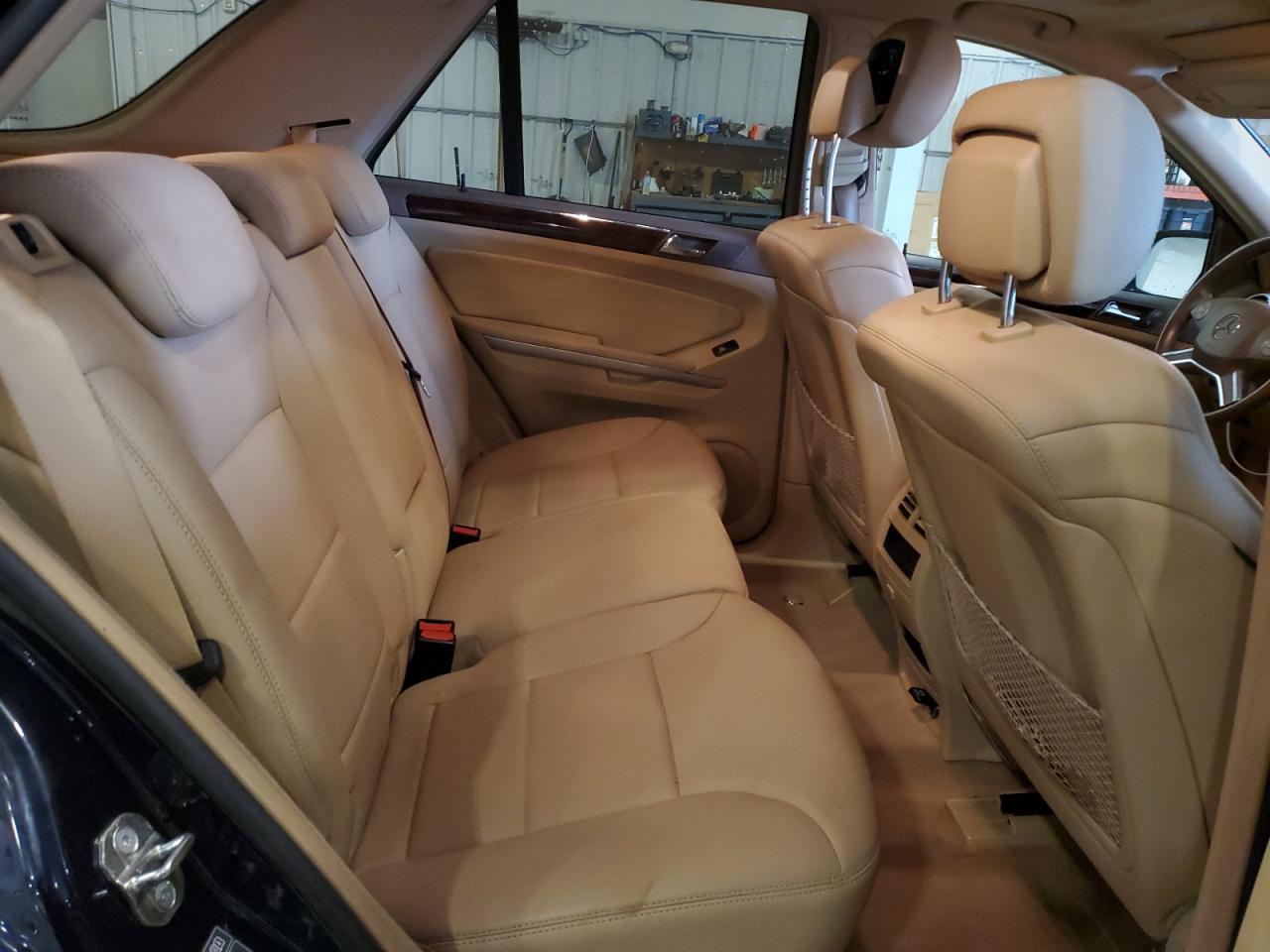 2010 Mercedes-Benz Ml 350 4Matic VIN: 4JGBB8GB2AA621711 Lot: 81203915