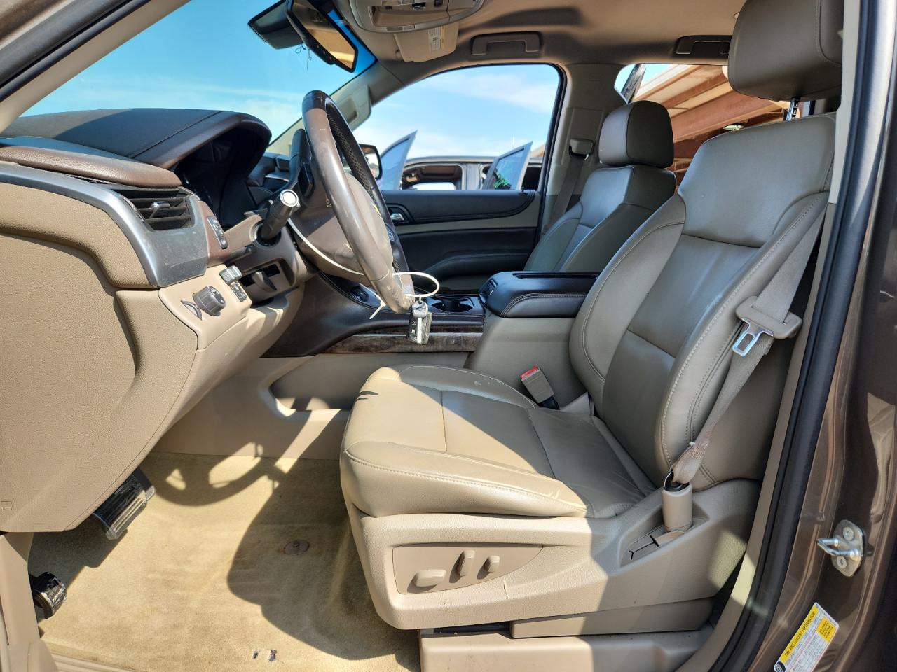 2015 Chevrolet Tahoe C1500 Lt VIN: 1GNSCBKC4FR657138 Lot: 81708335