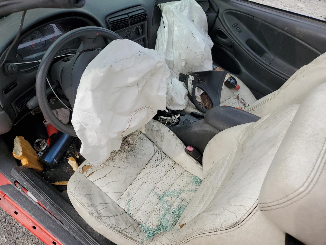 2000 Ford Mustang Gt VIN: 1FAFP45X5YF107000 Lot: 81510775