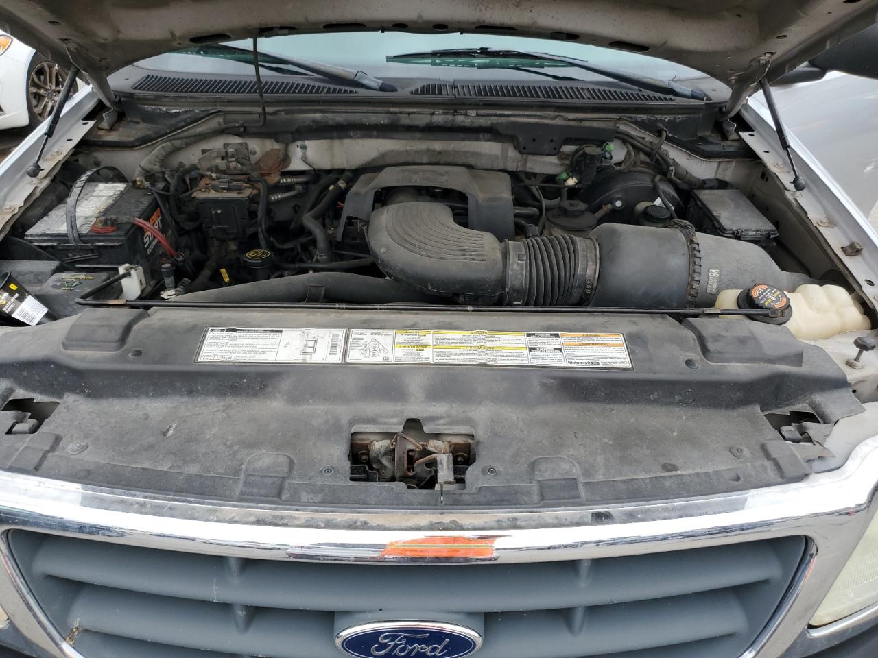 2000 Ford F150 VIN: 1FTPF17L3YKA08516 Lot: 82093585