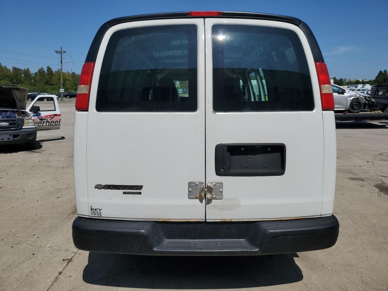 2011 Chevrolet Express G1500 VIN: 1GCSGAFX5B1137642 Lot: 70275975