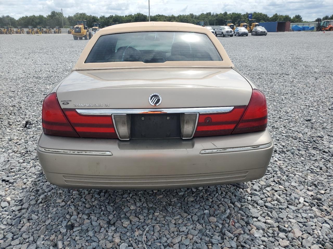2004 Mercury Grand Marquis Gs VIN: 2MEFM74W34X659167 Lot: 71176325