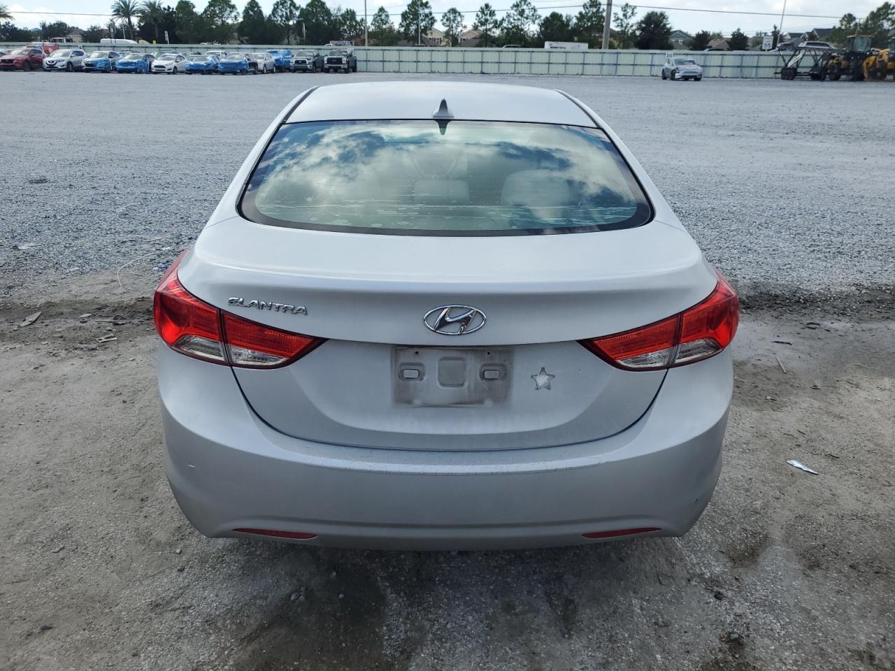 2013 Hyundai Elantra Gls VIN: 5NPDH4AE0DH203183 Lot: 83843595