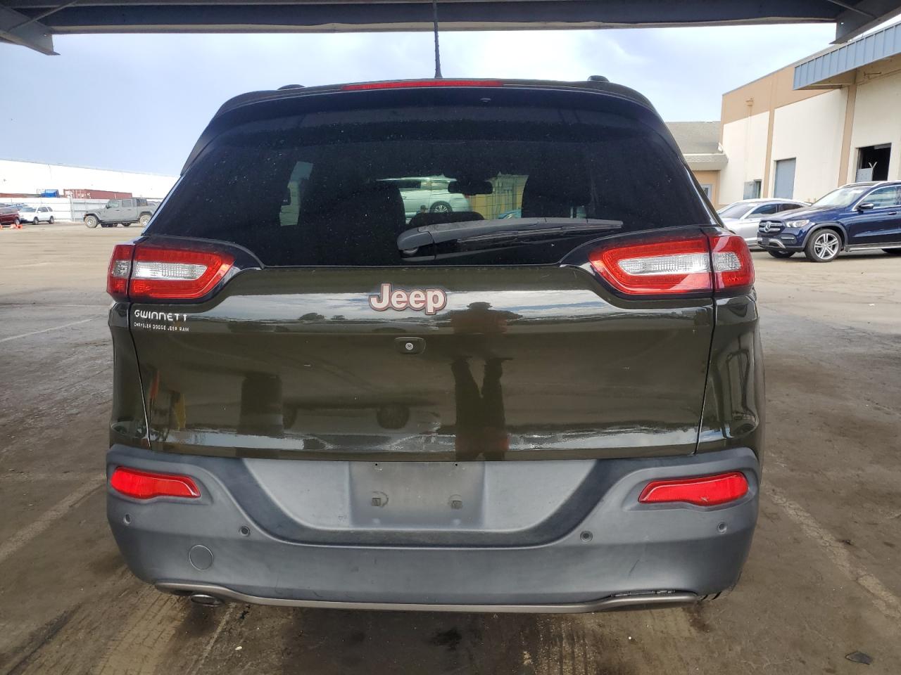 2016 Jeep Cherokee Latitude VIN: 1C4PJLCB3GW307406 Lot: 81758855