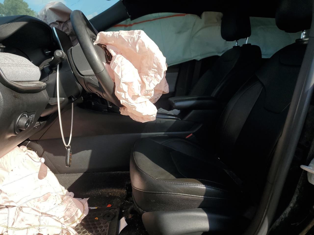 2023 Jeep Compass Latitude Lux VIN: 3C4NJDFN5PT571770 Lot: 83830755