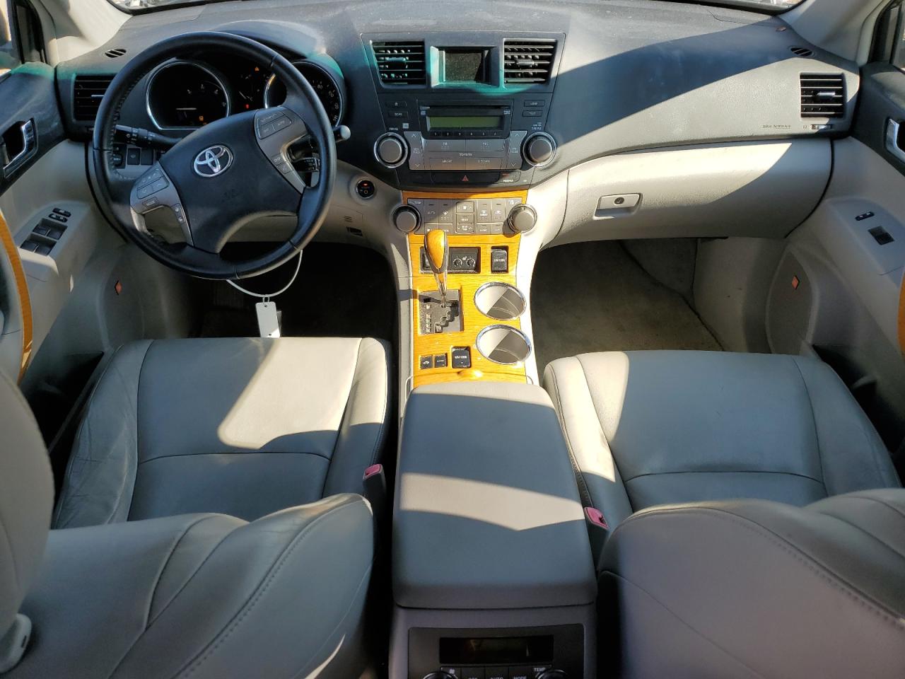 2009 Toyota Highlander Hybrid Limited VIN: JTEEW44A992033090 Lot: 71102125