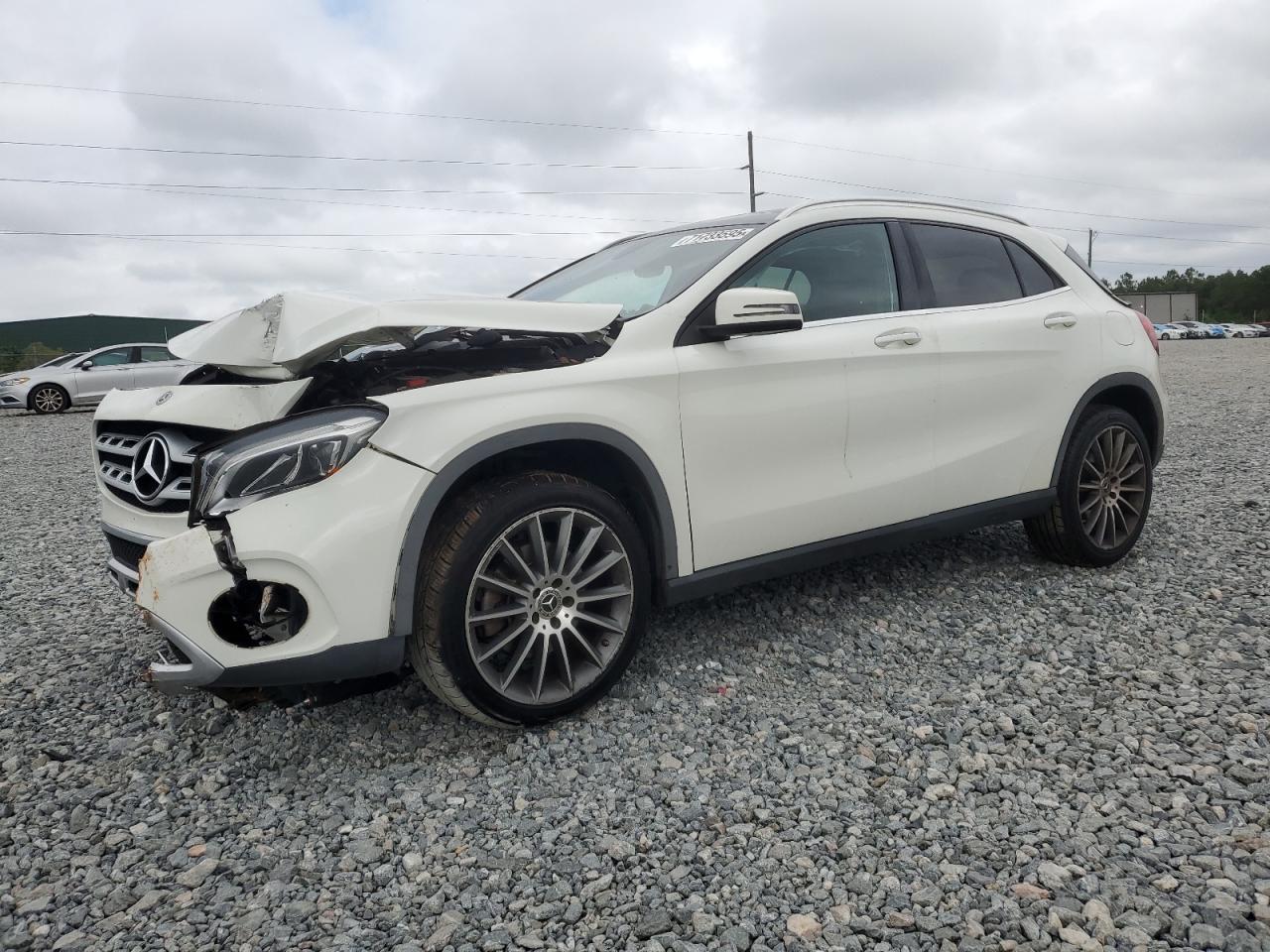 2018 Mercedes-Benz Gla 250 white null gas WDCTG4EB9JJ434224 photo #1