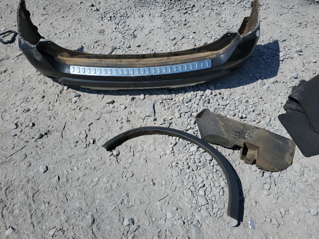 2018 Nissan Rogue S VIN: 5N1AT2MT9JC770771 Lot: 81388755