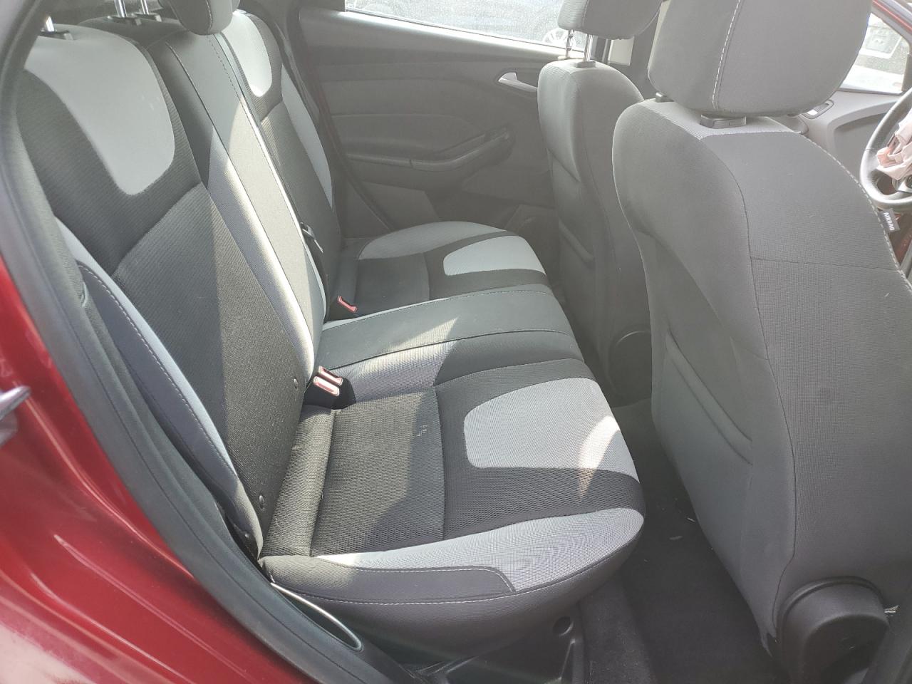 2014 Ford Focus Se VIN: 1FADP3K26EL395987 Lot: 71377695