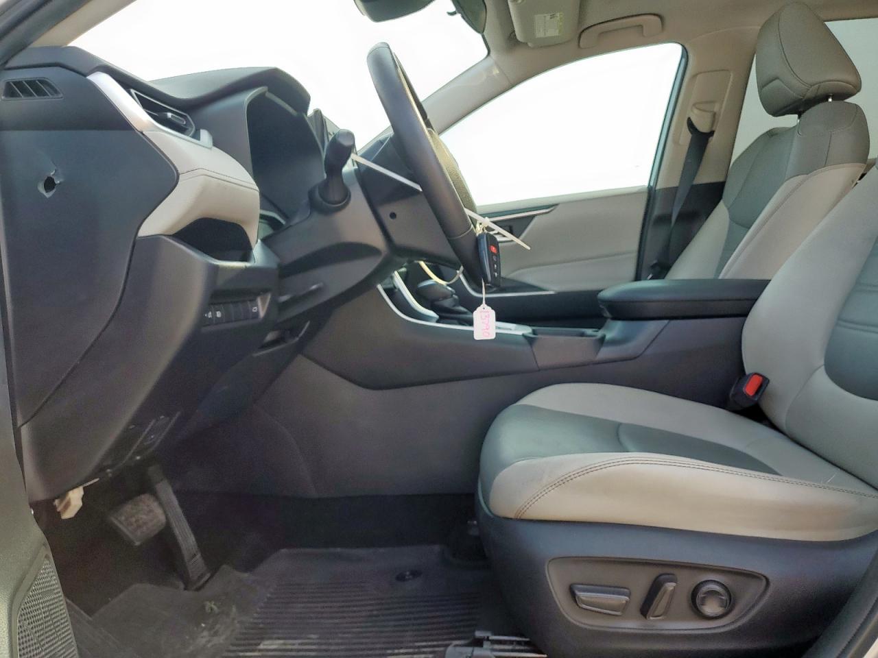 2021 Toyota Rav4 Xle Premium VIN: 2T3C1RFV4MC086594 Lot: 81323505