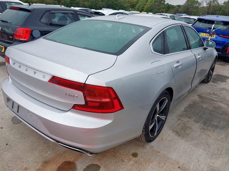 2018 VOLVO S90 R DESIGN