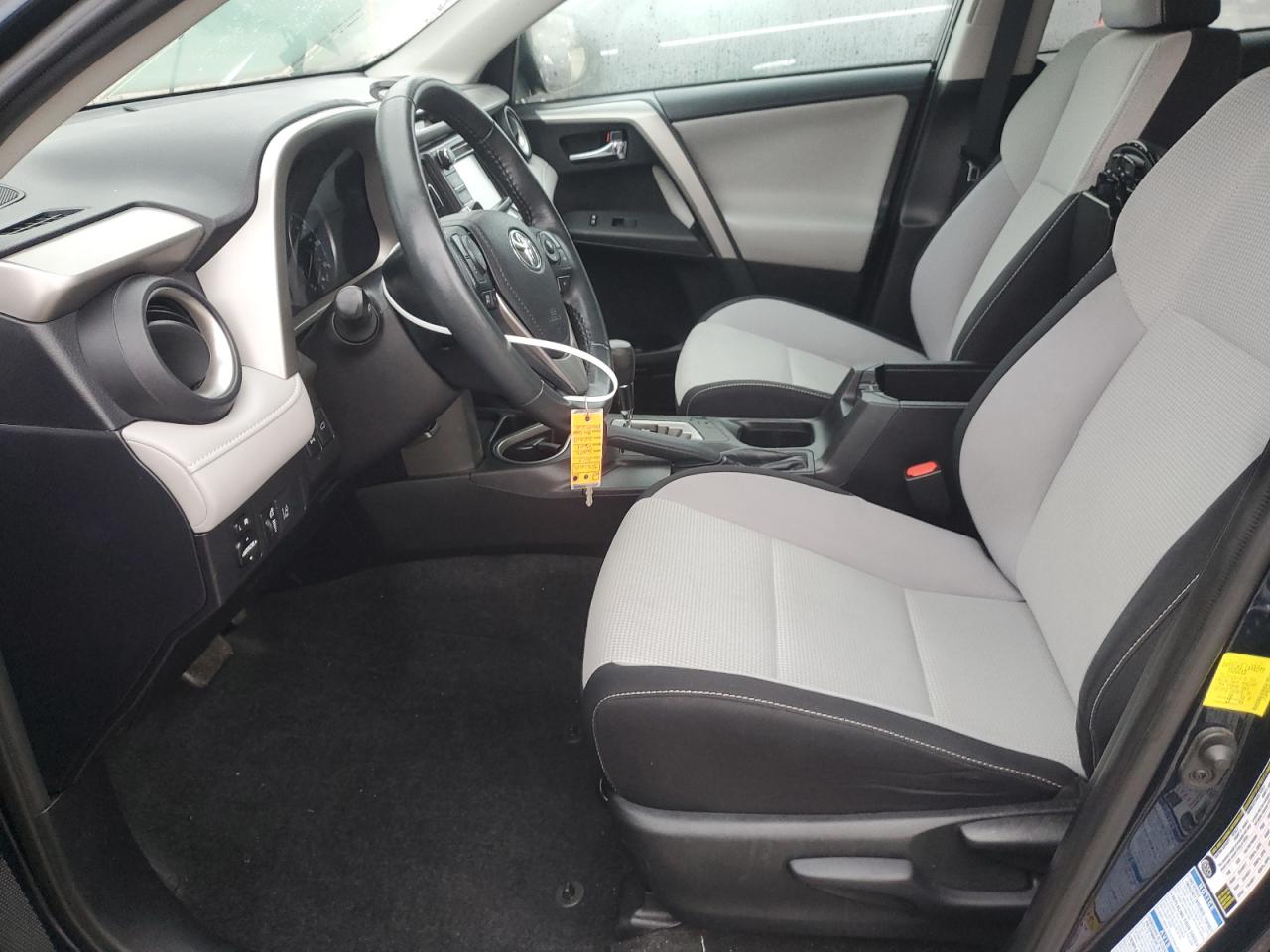 2017 Toyota Rav4 Xle VIN: 2T3RFREV4HW600512 Lot: 81761795