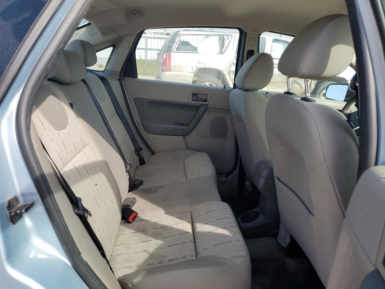 2009 Ford Focus Se VIN: 1FAHP35N39W138412 Lot: 83809415