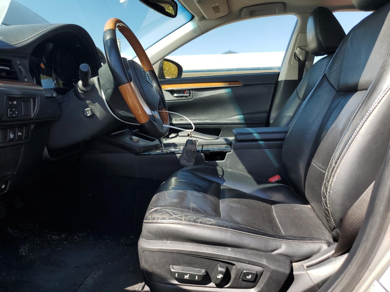 2015 Lexus Es 300H VIN: JTHBW1GG8F2091126 Lot: 81515975