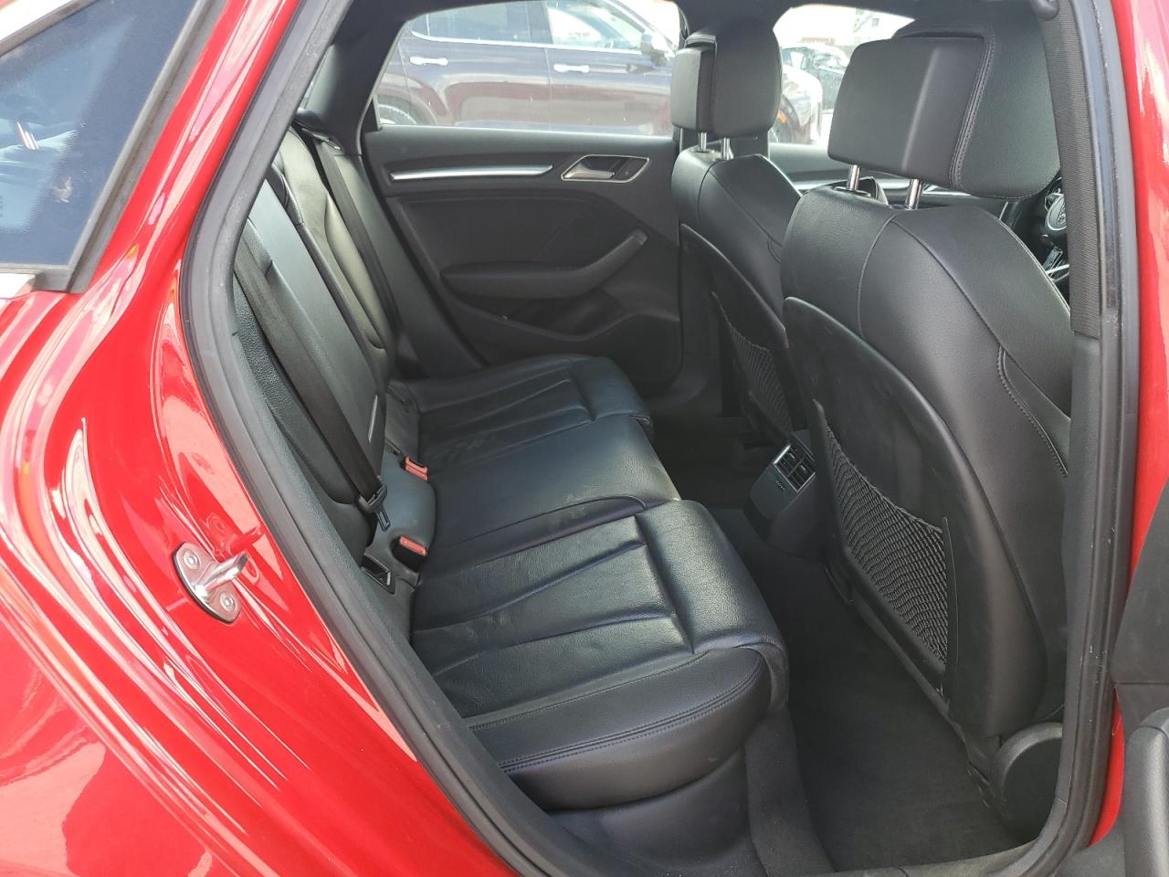 2018 Audi A3 Premium Plus VIN: WAUGUGFF2J1039172 Lot: 84875915