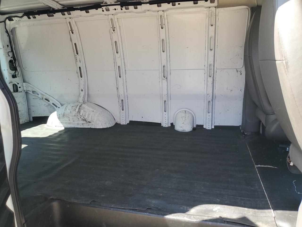 2011 Chevrolet Express G1500 VIN: 1GCSGAFX5B1137642 Lot: 70275975