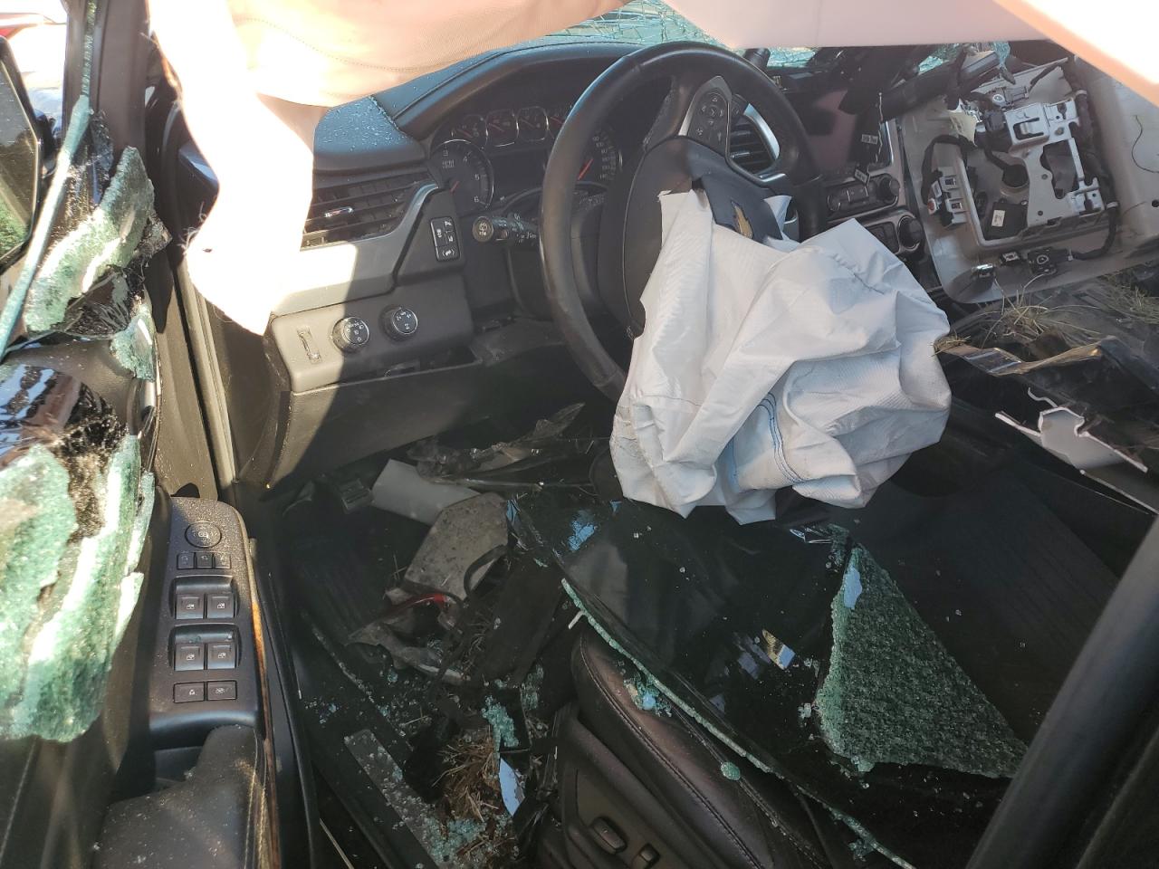 2015 Chevrolet Tahoe K1500 Ltz VIN: 1GNSKCKC7FR688991 Lot: 81280865