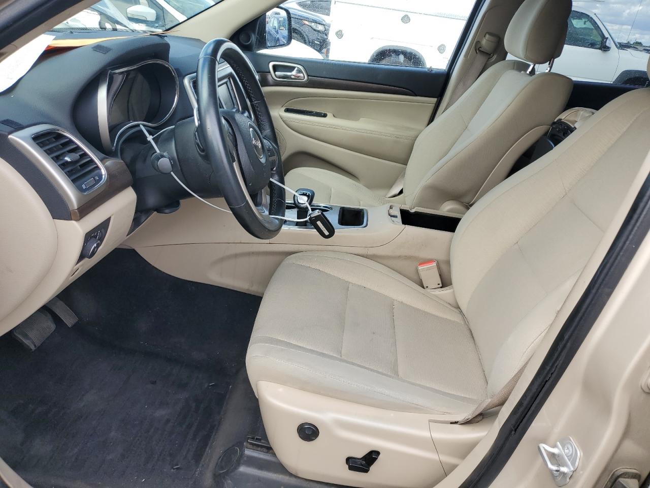 2015 Jeep Grand Cherokee Laredo VIN: 1C4RJFAG6FC133856 Lot: 81900825