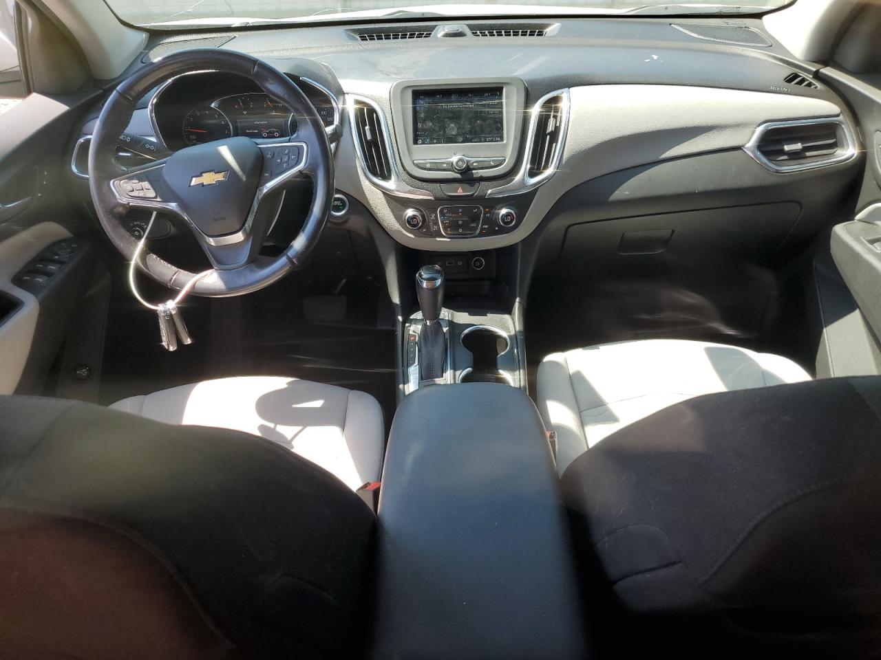 2019 Chevrolet Equinox Lt VIN: 2GNAXUEV1K6143410 Lot: 80360735