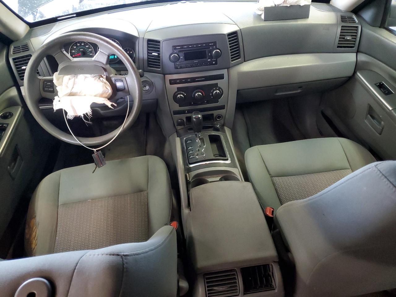 2007 Jeep Grand Cherokee Laredo VIN: 1J8GR48K47C637556 Lot: 81475415