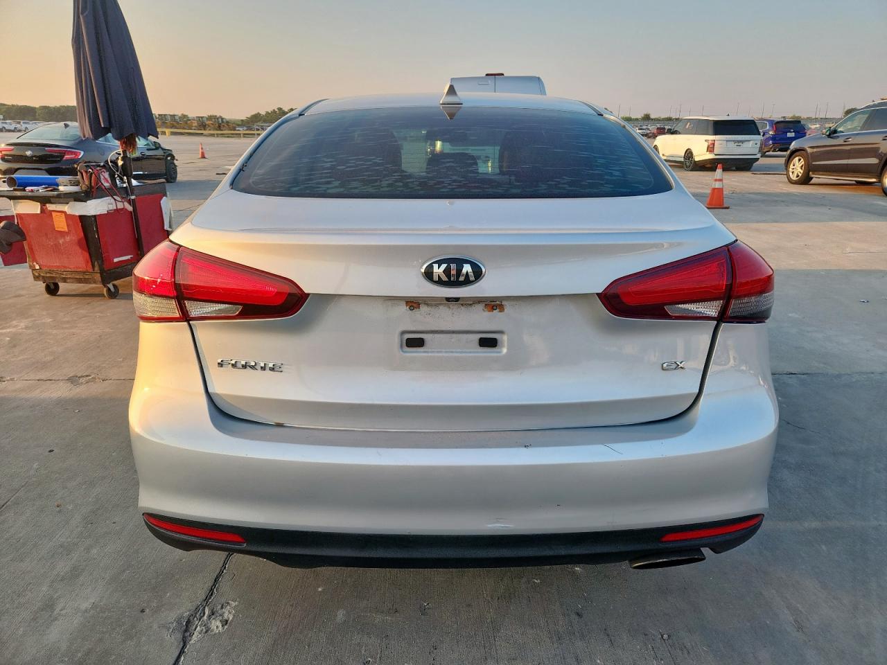2017 Kia Forte Ex VIN: 3KPFN4A82HE110560 Lot: 80567985