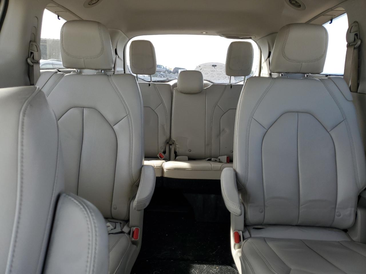 2017 Chrysler Pacifica Touring L VIN: 2C4RC1BG6HR584162 Lot: 84220475