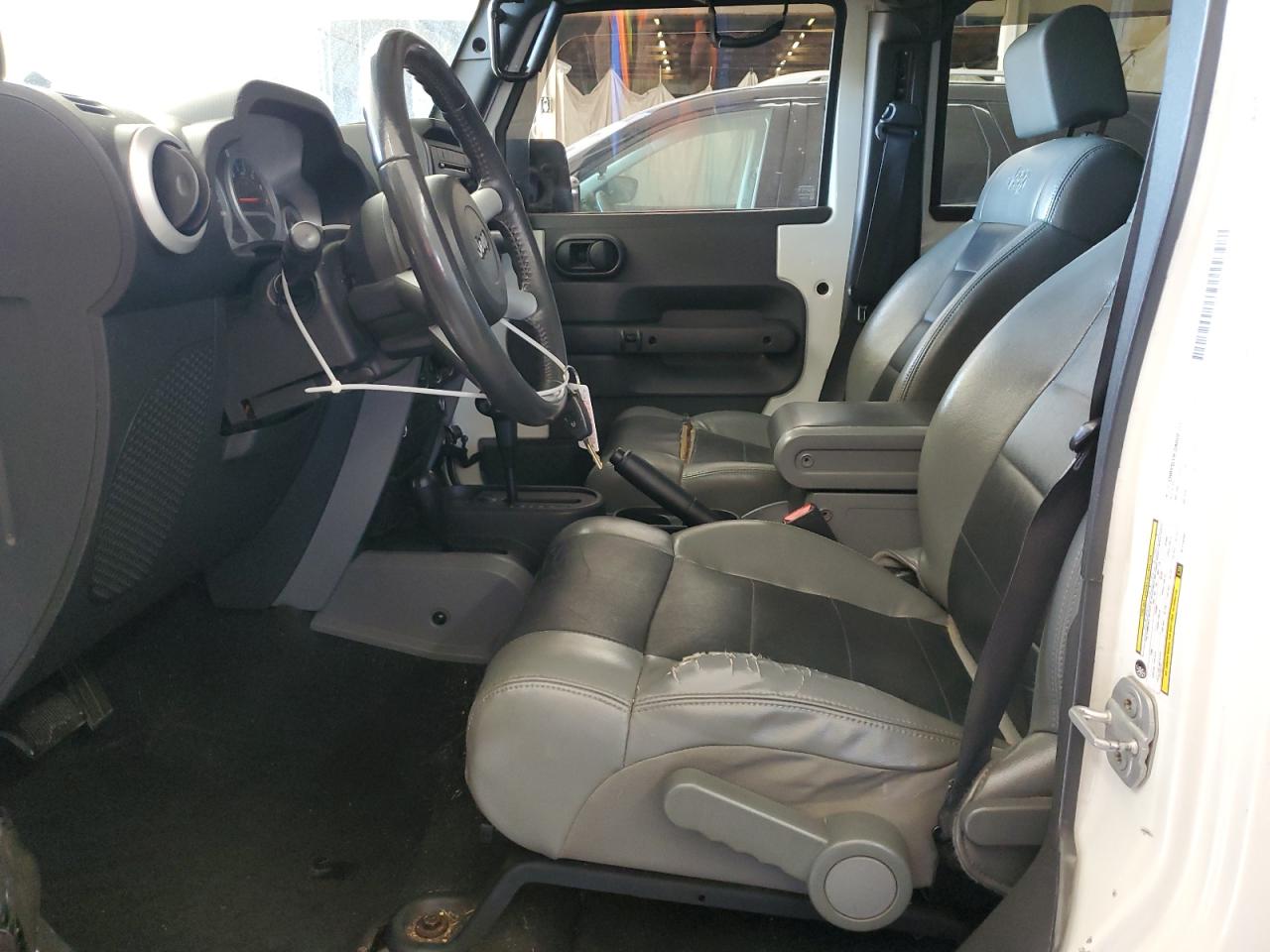 2010 Jeep Wrangler Unlimited Sahara VIN: 1J4BA5H17AL215482 Lot: 84401695