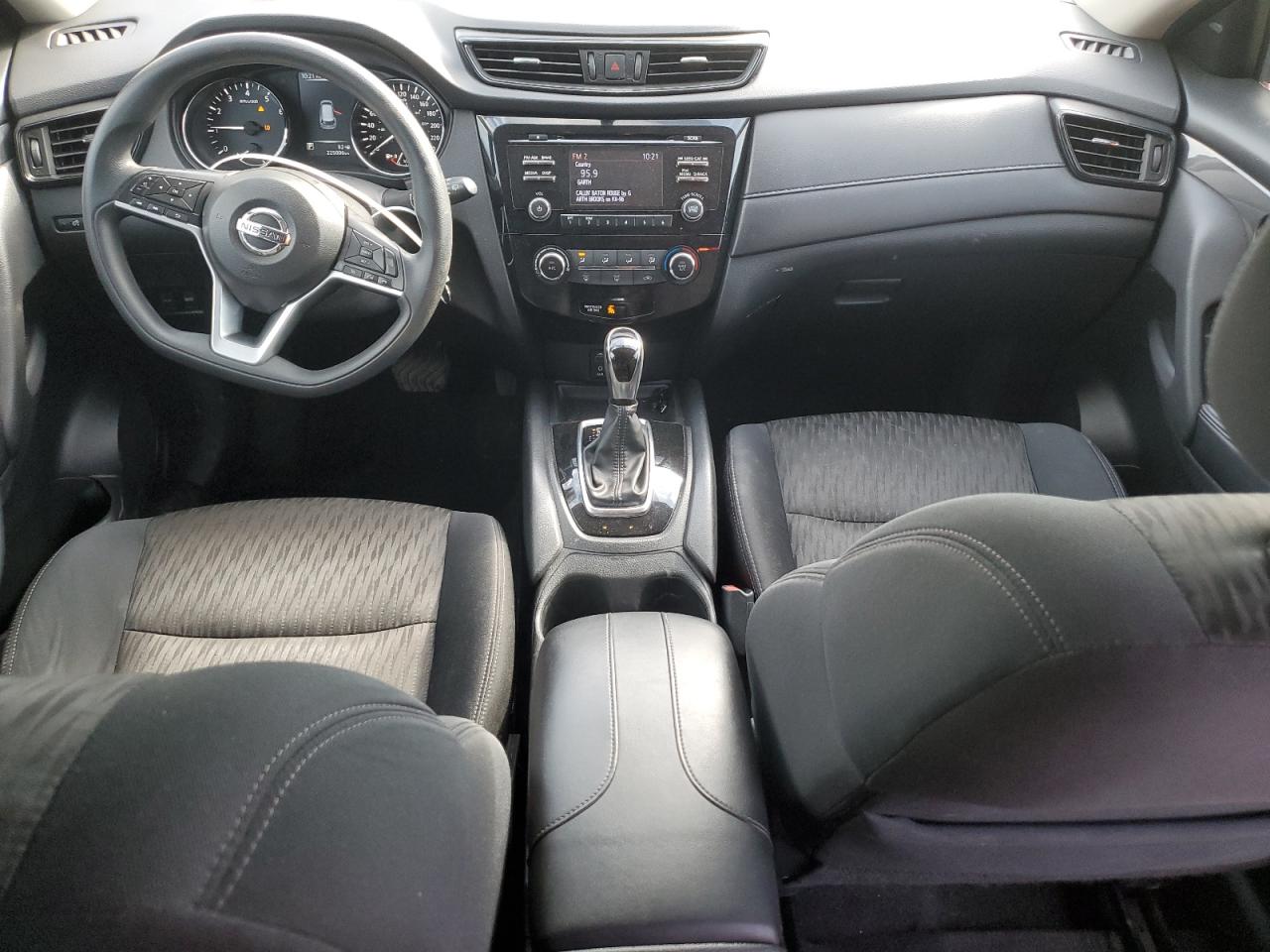 2017 Nissan Rogue S VIN: 5N1AT2MT6HC840673 Lot: 80032405