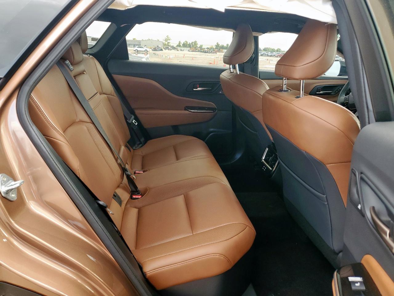 2025 Toyota Crown Signia Xle VIN: JTDACAAJ7S3018134 Lot: 84009385