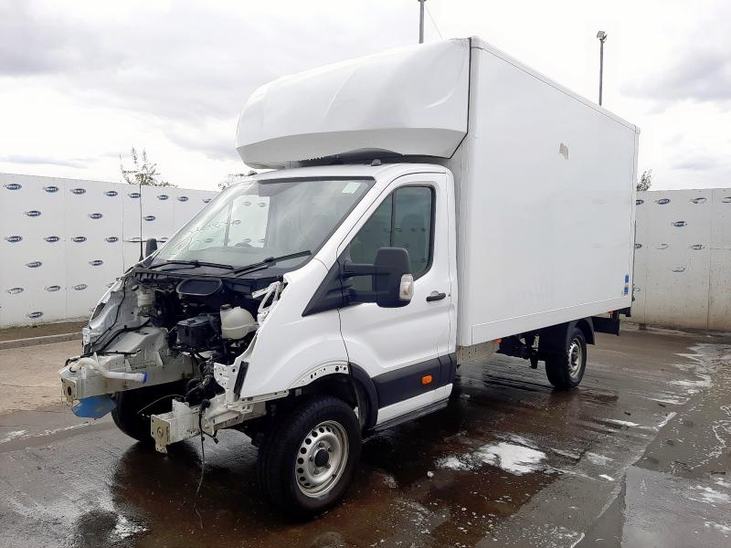 2024 FORD TRANSIT 350 LEADER ECOBLU 2.0 ECOBLUE 130PS CHASSIS CAB for sale at Copart SANDTOFT